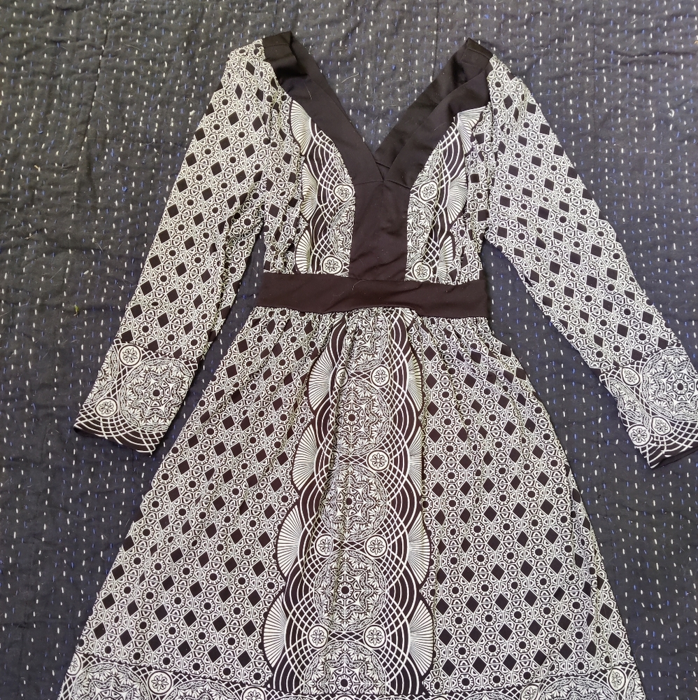 Art deco pattern black white summer tie empire waist dress by ECI, sz M